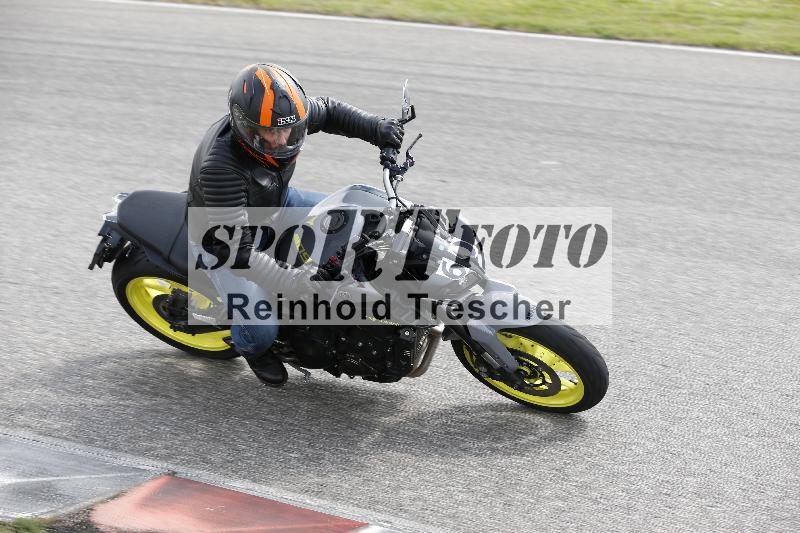 Archiv-2025/10 23.04.2025 Cornu Master School ADR/gruen-vert/60